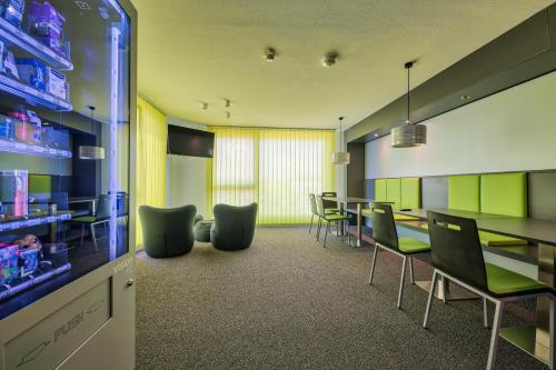 Economy-Hotel - image 7