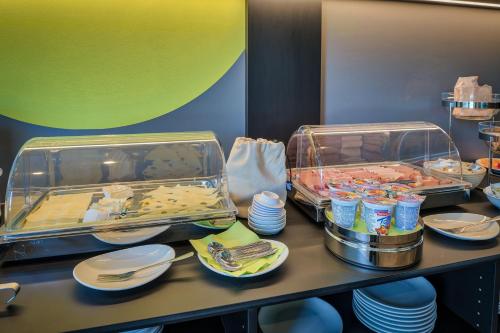 Economy-Hotel - image 4