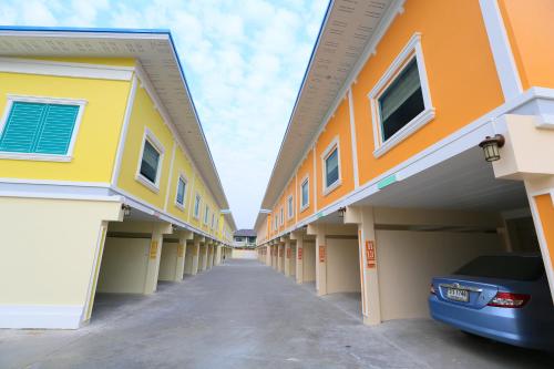 Exterior view, Venice Resort near Wat Saimai Lum Luk Ka