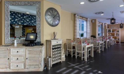 Sareza hotel - image 7