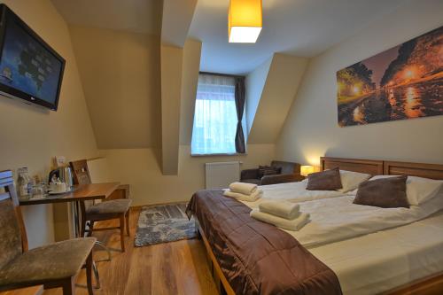 2 twin beds
