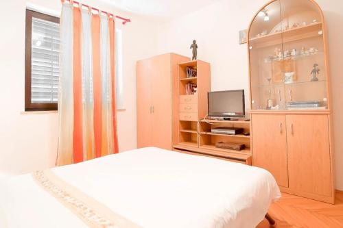 Apartment Marija 995 - image 5