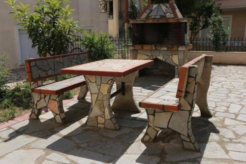  STEFY'S APARTMENT in Néa Péramos