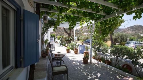 Pension Ageliki Sifnos