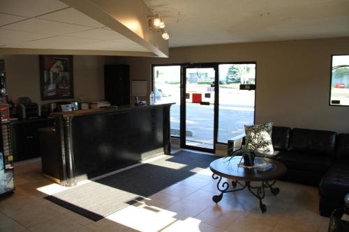 Cedar Inn in ลอยด์มินส์เตอร์