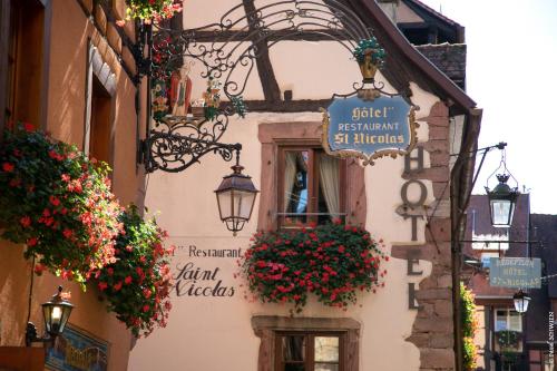 Hôtel le Saint Nicolas - Hôtel - Riquewihr