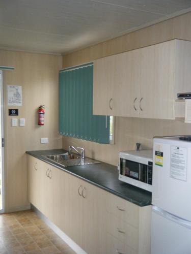 Konyha, PepperTree Cabins, Kingaroy in Kingaroy