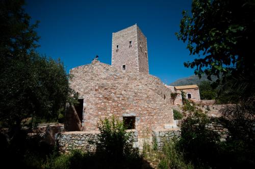 Arapakis Historic Castle