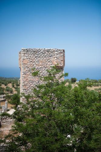 Arapakis Historic Castle