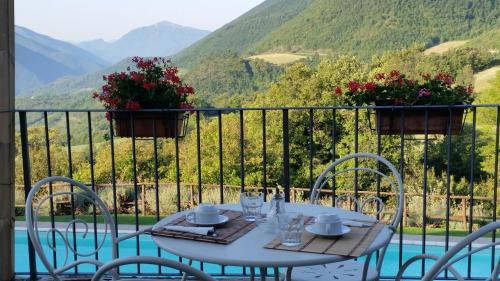 設施, 羅卡加麗農莊 (Agriturismo Roccagelli) in 瓦洛迪內拉