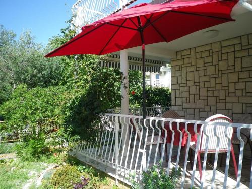 Apartments with a parking space Poljica Trogir - 16299 Marina