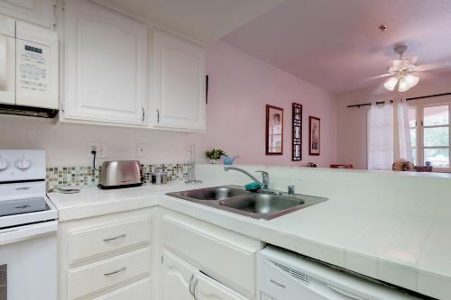 Sunny Palm Springs Retreat Permit# 58428 in Palm Springs, USA