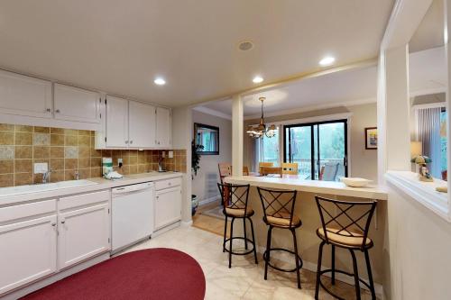 Beachwalk 141 - image 9