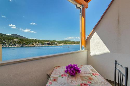Apartments by the sea Cove Pokrivenik Hvar - 5231 - image 11