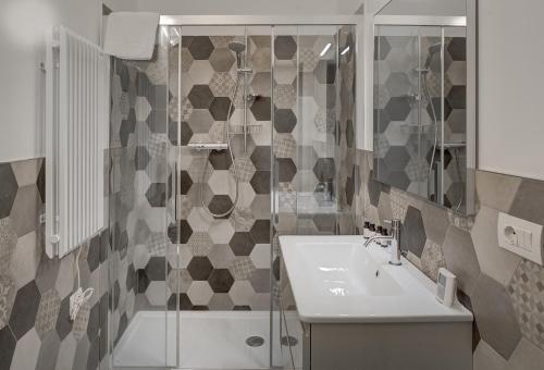 Apartment image 6