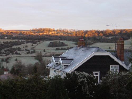 Cleeve Hill Hotel - image 3