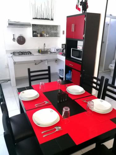 Cocina, Htl & Suites Camino Real, ubicación, parking, facturamos (Htl & Suites Camino Real, ubicacion, parking, facturamos) in Colima