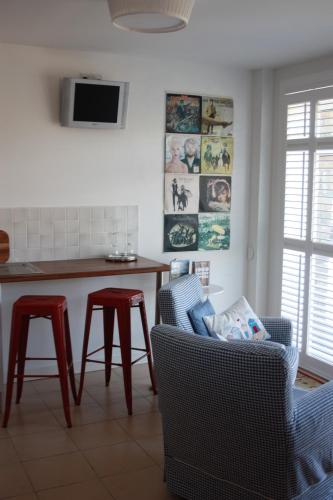 Shearwater Studio Apt - image 3