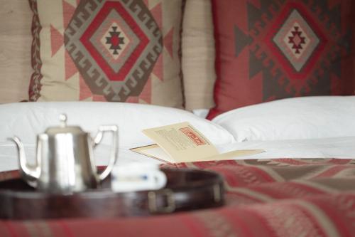 Standard Double Room image 6
