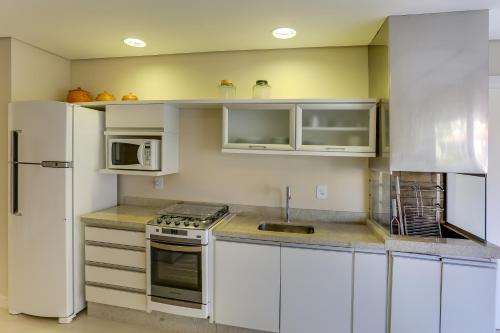 Two-Bedroom House 647 image 4