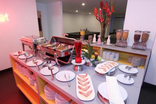 Food and beverages, Pop Art Hotel Las Colinas Manizales in Manizales