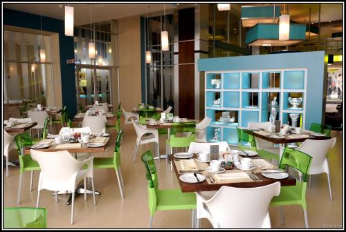 Restaurant, Peermont Metcourt at Emperors Palace Johannesburg in Johannesburg