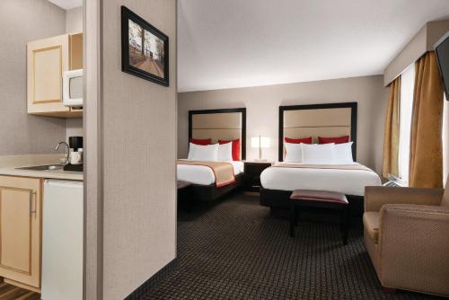 Hawthorn Suites by Wyndham Lancaster - image 7
