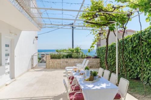 Apartment in Podstrana 