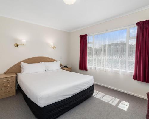 Budget One-Bedroom Alleyway Suite with Bath image 4