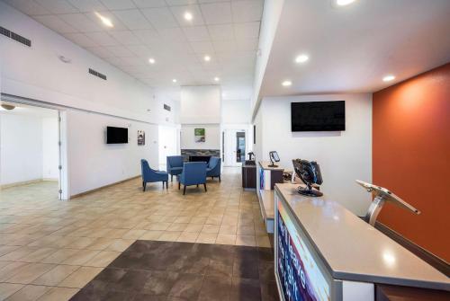 Studio 6  Irving, TX - Irving DFW Airport East - 로비