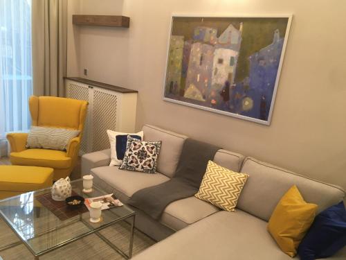 A luxury apartment with patio and BBQ, Sofia (photo 9)