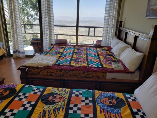 2 twin beds