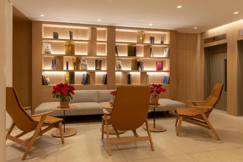 อพาร์ต-โฮเทล เซร์ราโน เรโกเลโตส (Apart-hotel Serrano Recoletos) near พิพิธภัณฑ์โบราณคดีแห่งชาติสเปน