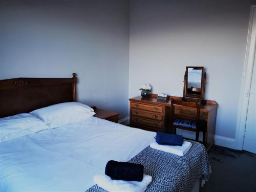 Heritage City - Central York Place Apt, Edinburgh (photo 6)