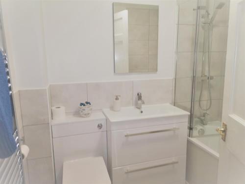 Heritage City - Central York Place Apt, Edinburgh (photo 9)