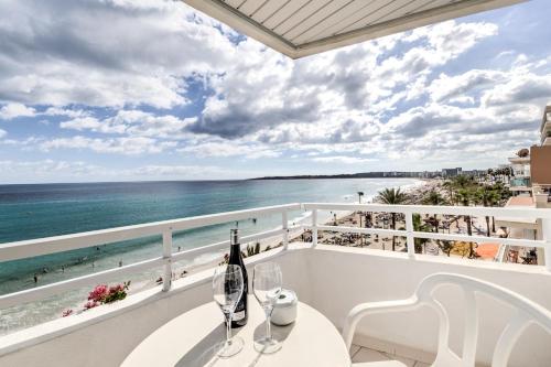 المرافق, Hotel Voramar in صن سيرفيرا