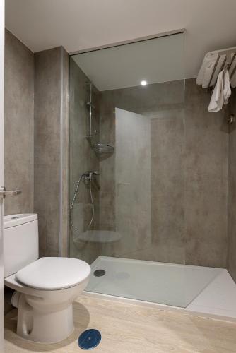 Apartment (1-2 Adults) image 7