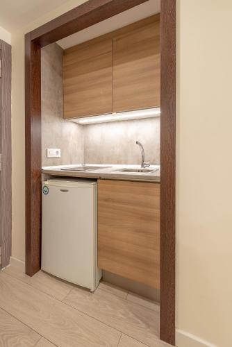 Double or Twin Room image 8