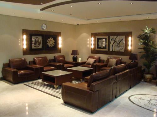 Business center, Manazilna Apartments Riyadh منازلنا للشقق المفروشة near King Abdullah Road Walk