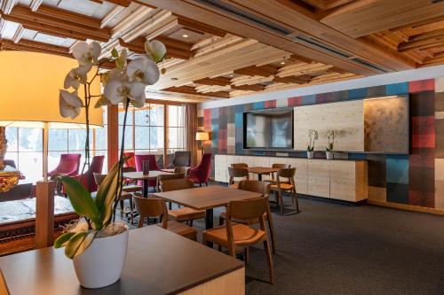 Bar/ Salón, Sunstar Hotel & SPA Grindelwald in Grindelwald