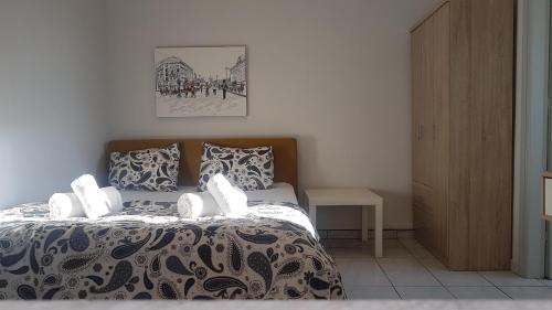 Palette Apartment Alice Blue - Athens Center, 3 BD, 2 BATH