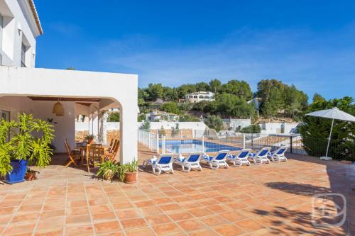 Abahana Villas El Olivo - image 3