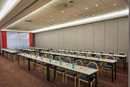 H+ Hotel Leipzig-Halle - image 2