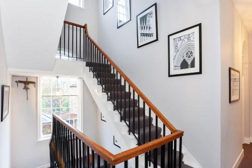 City Apartments - Fossgate Bridge - image 5