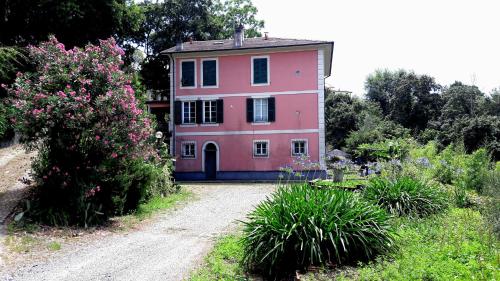  The italian riviera, Pension in San Salvatore bei Borzonasca