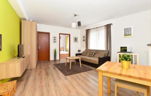 Lord Residence - image 12