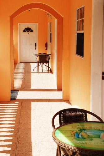 Instalaciones, Aupic Paradise in Vieux Fort