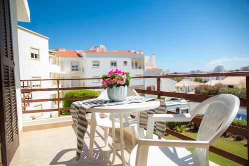  A11 - Windmill 1 Bed with Views in Lagos