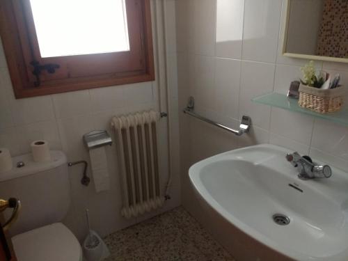  Hostal Can Serra in Pardines