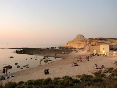 Sunset Seaview Accommodation - image 10